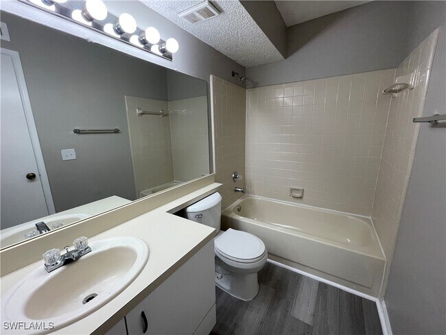 Building Photo - 13555 Eagle Ridge Dr