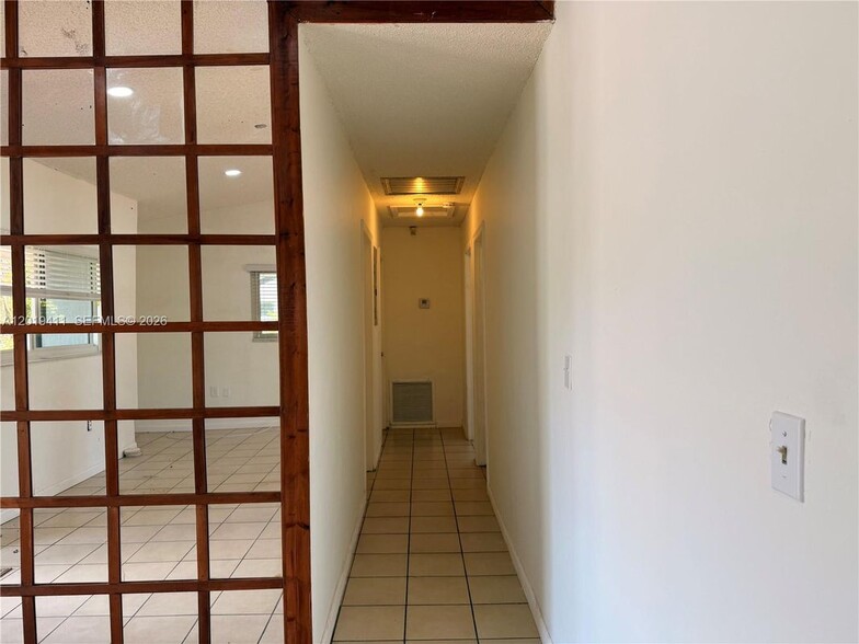 Building Photo - 35760 SW 186th Ave