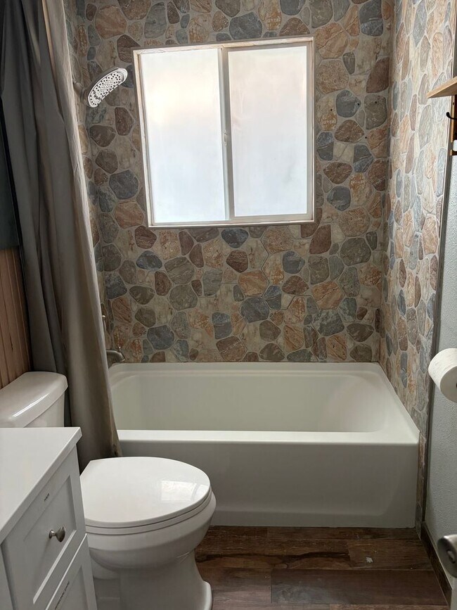 Building Photo - 210 Rawhide Way