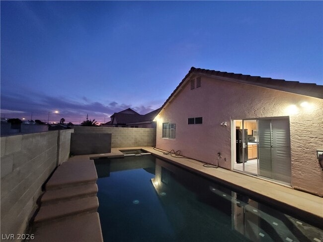 Building Photo - 2458 Color Canyon Way
