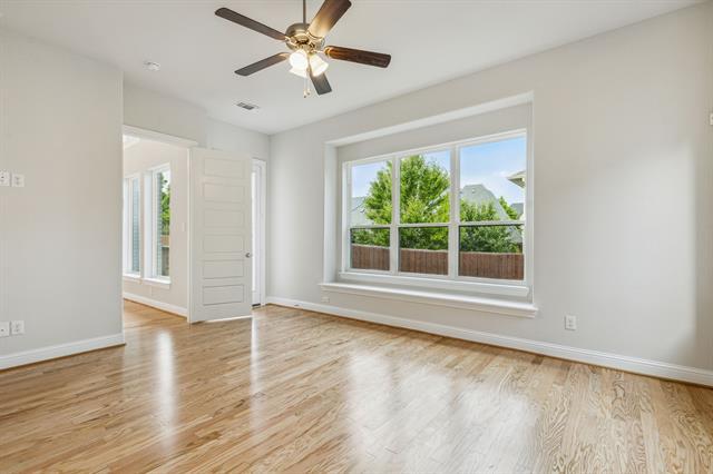Building Photo - 821 Veranda View