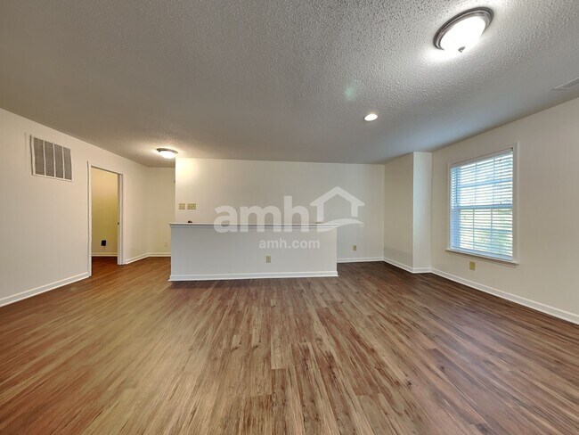 Building Photo - 6340 Foster Brook Dr