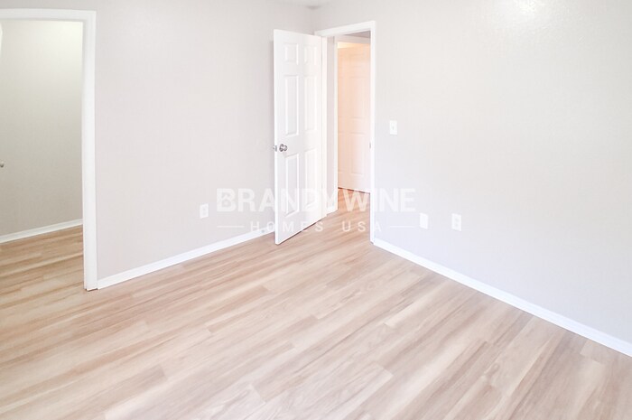 Building Photo - 4311 Thonotosassa Ave