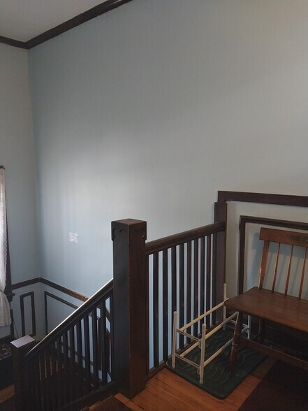 Stairway - 3927 Kirk St