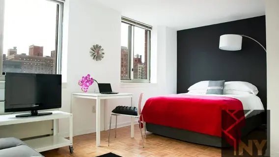 Building Photo - 475 9th Ave