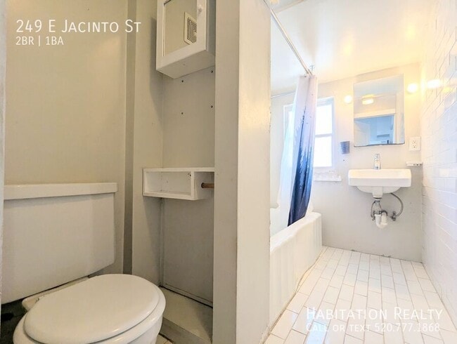 Building Photo - 249 E Jacinto St