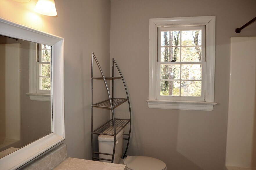 Building Photo - 3609 Nuttree Woods Dr