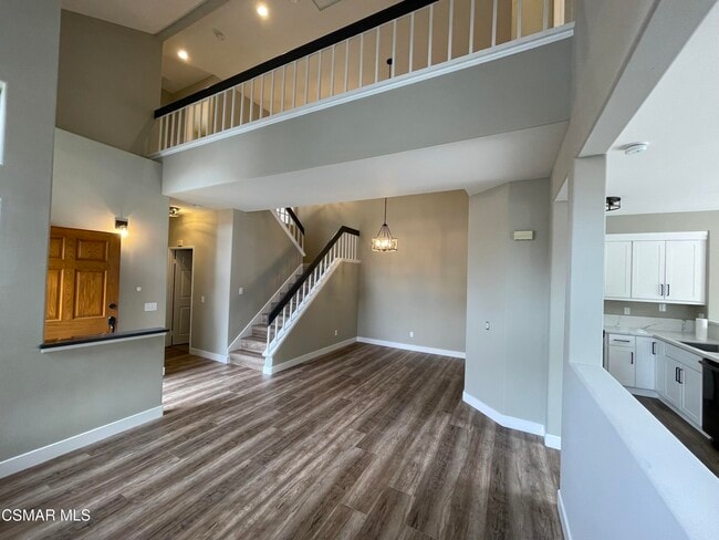 Building Photo - 429 Dante Way
