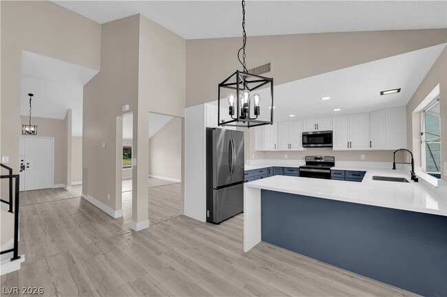 Building Photo - 6320 Peppermill Dr