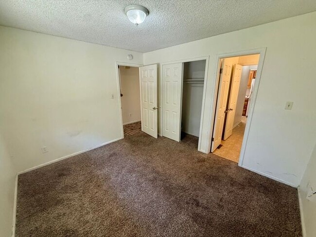 Building Photo - Spacious 4 Bed, 2.5 Bath Home in Fort Collins