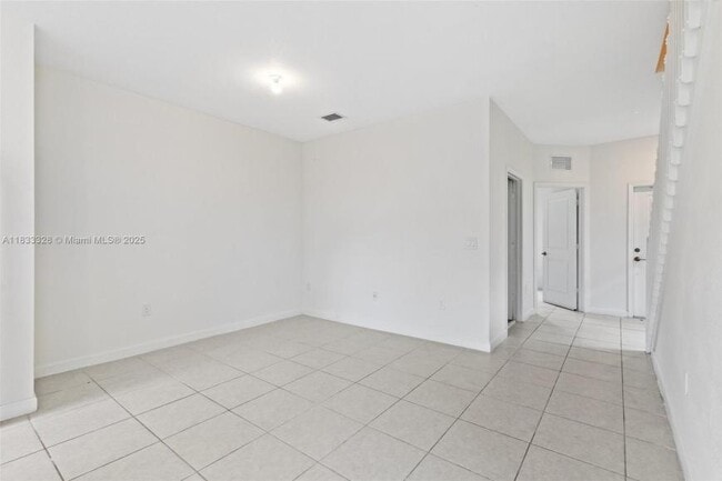 Building Photo - 3 bedroom in North Miami Beach FL 33179