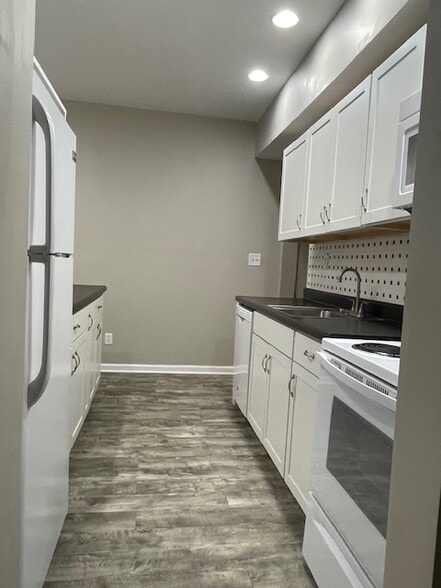 Building Photo - 4065 Charlottes Overlook