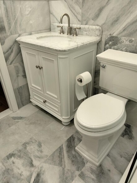 Building Photo - 415 Bloomfield St