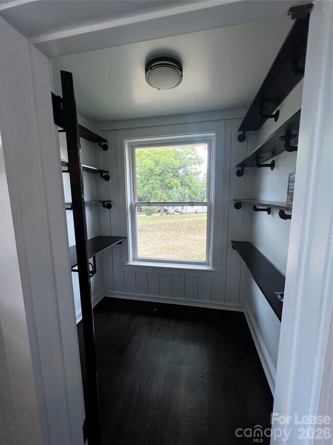 Building Photo - 5440 US-601