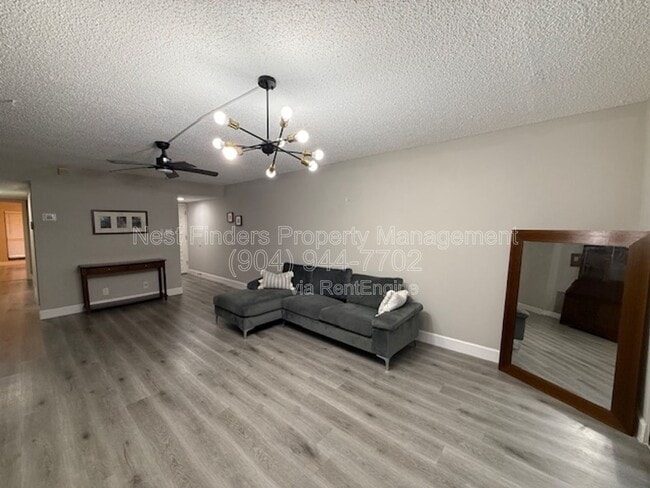 Building Photo - 8755 Como Lake Dr