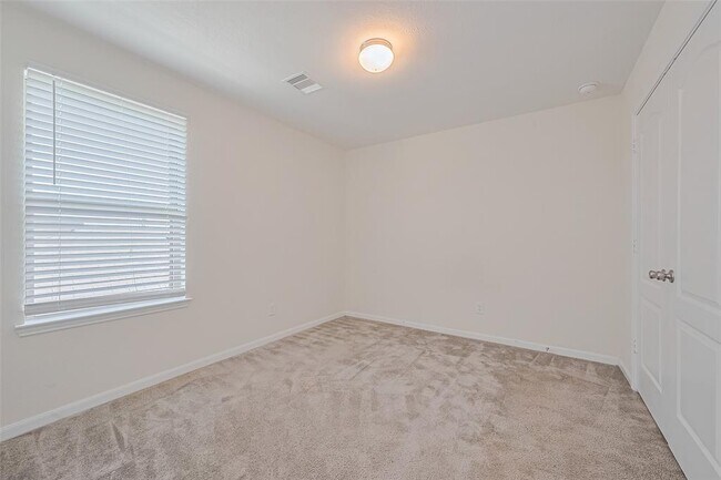 Building Photo - 25327 Cheshire Knoll St