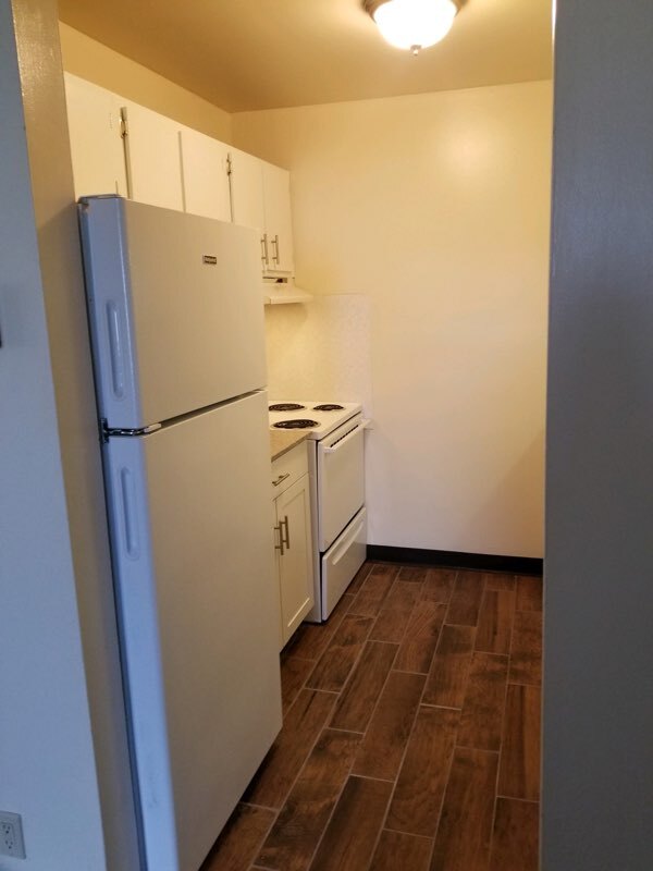 Building Photo - 616 S Main St