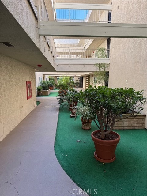 Building Photo - 2387 Via Mariposa W