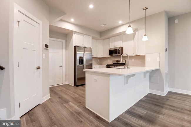 Building Photo - 24276 Thurso Sq