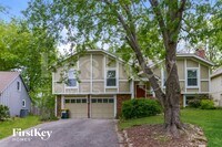 Building Photo - 13008 W 102nd Terrace