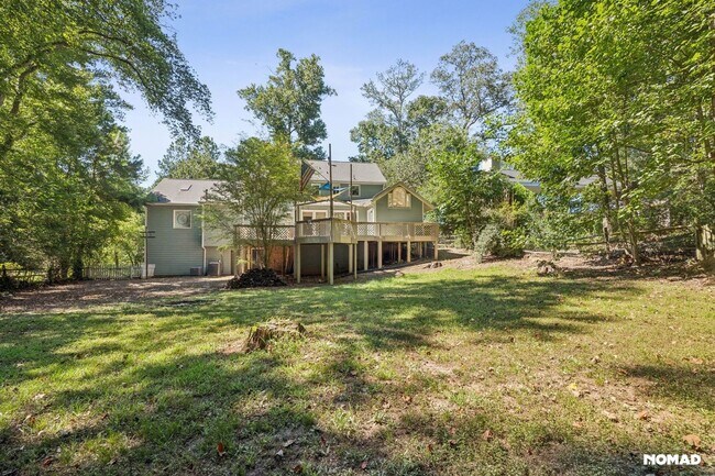 Building Photo - Spacious 5BR House in Marietta