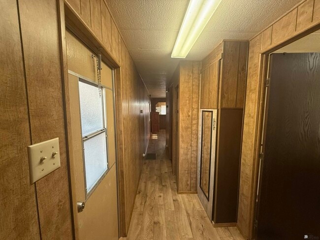 Building Photo - 9384 E Ranch Dr