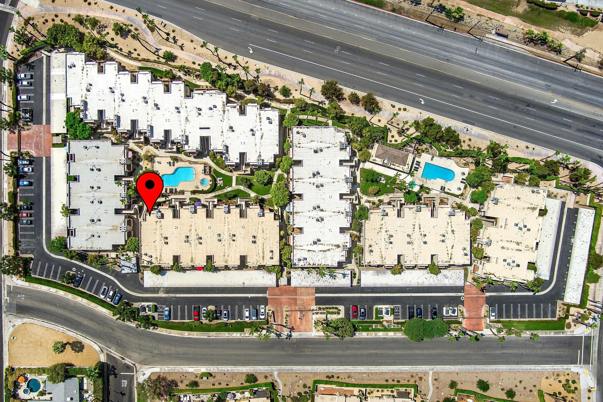 Building Photo - 2601 S Broadmoor Dr