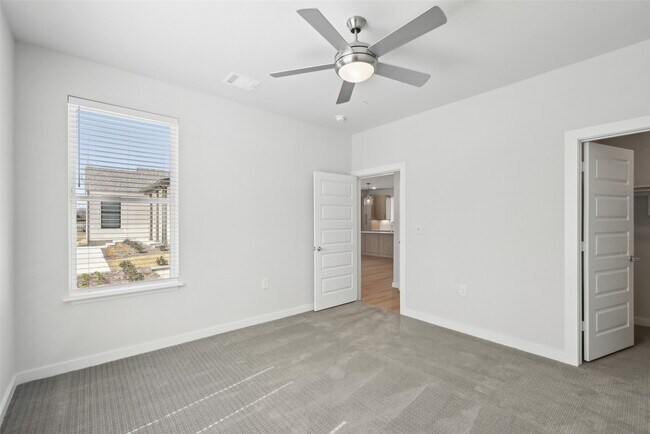 Building Photo - 3651 S Custer Rd