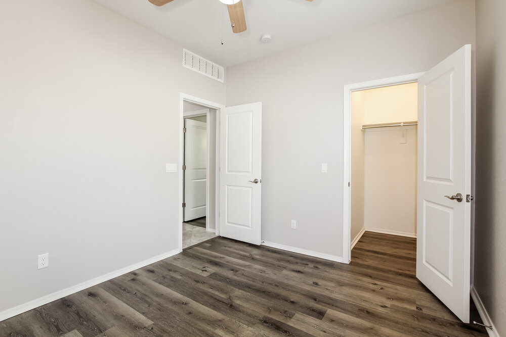 Building Photo - 1287 N 166th Ave