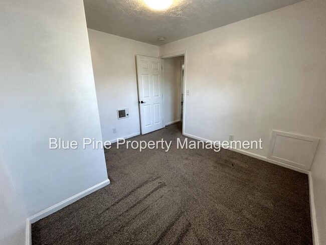 Building Photo - 350 2nd St