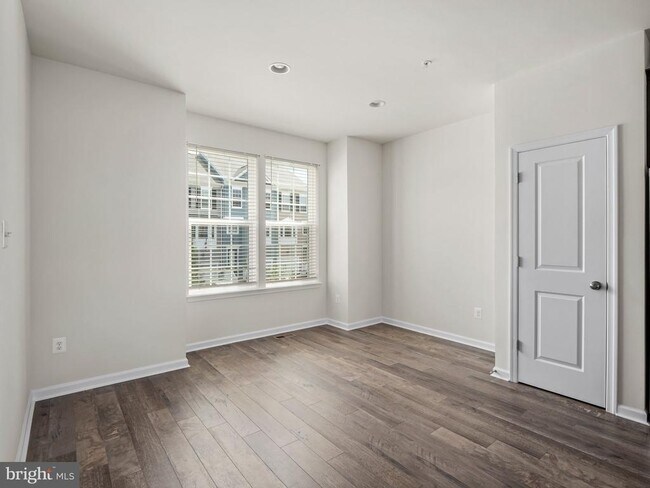 Building Photo - 43706 Winterberry Wy