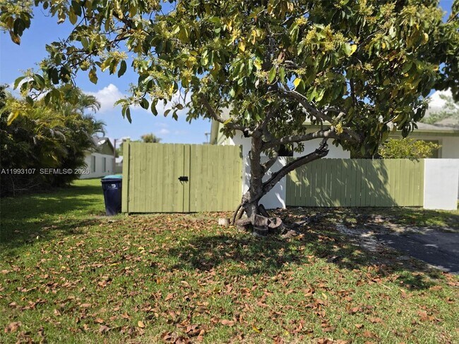 Building Photo - 12241 SW 115th Terrace