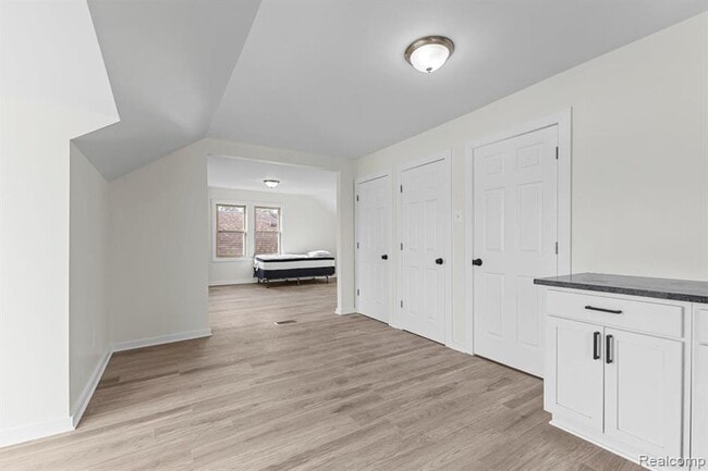 Building Photo - 1936 Atkinson St