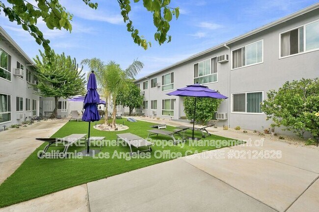 Building Photo - 4427 Murietta Ave