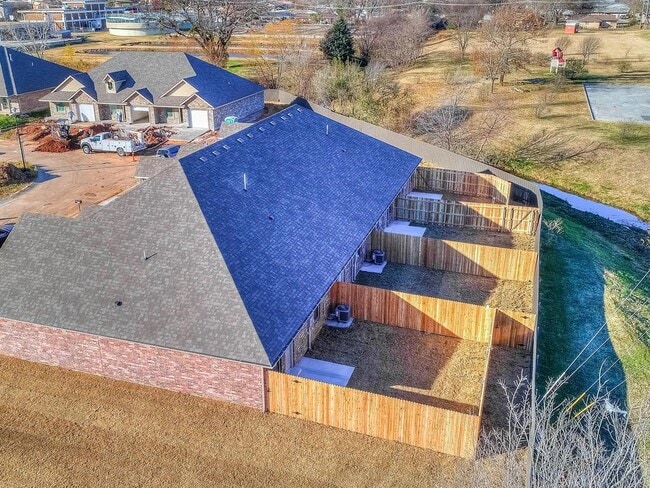 Building Photo - 4613 Castle Bay Cove