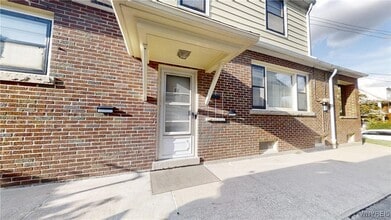 Building Photo - 532 16th St