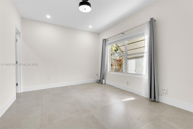 Building Photo - 52 NW 47th St