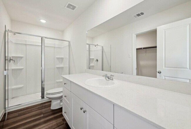 Building Photo - 10335 Vinca Minor Ln