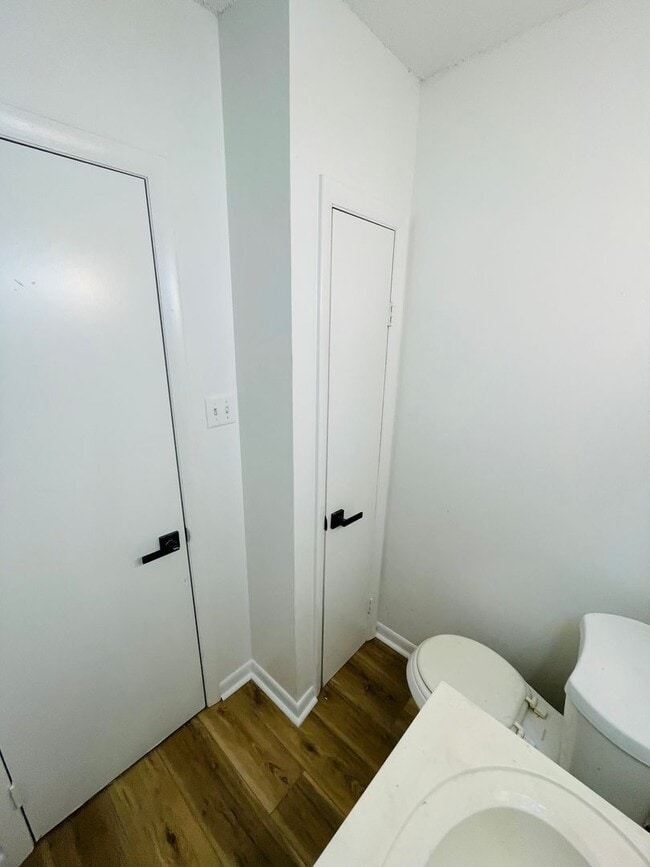 Building Photo - CROSS ST APARTMENTS