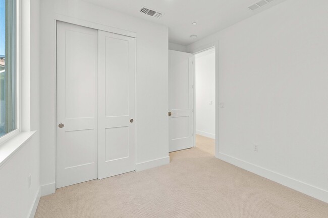 Building Photo - Modern 3-Story New Construction Home in No...