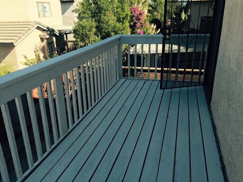 Building Photo - 1943 Padilla Dr