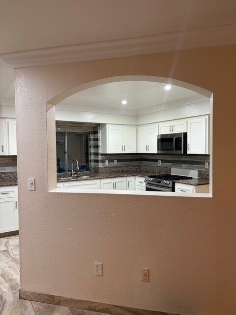 Building Photo - 6105 Ambergrove St