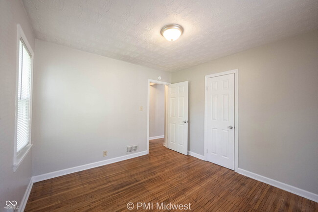 Building Photo - 1716 E 46th St