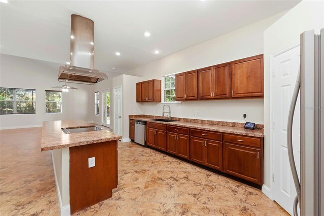 Building Photo - 5608 Kevin Ave