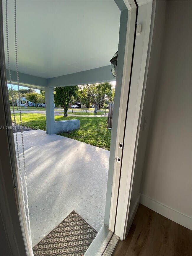 Building Photo - 6829 NW 12th St