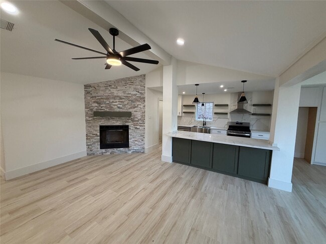 Building Photo - 6026 Willowbend Blvd