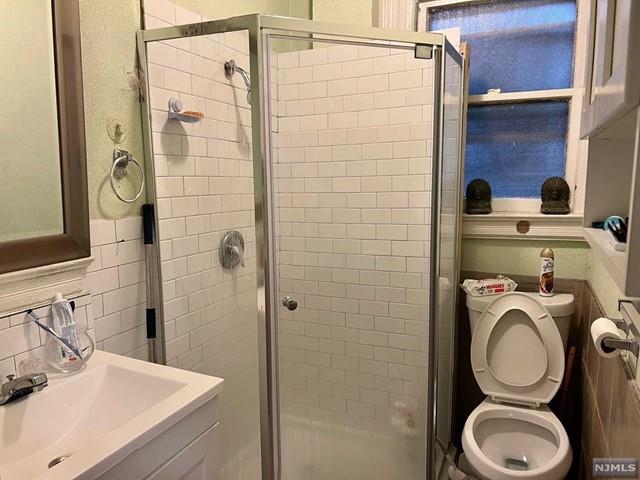 Building Photo - 304 Harrison Ave