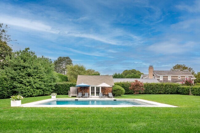 Building Photo - 23 Gansett Ln