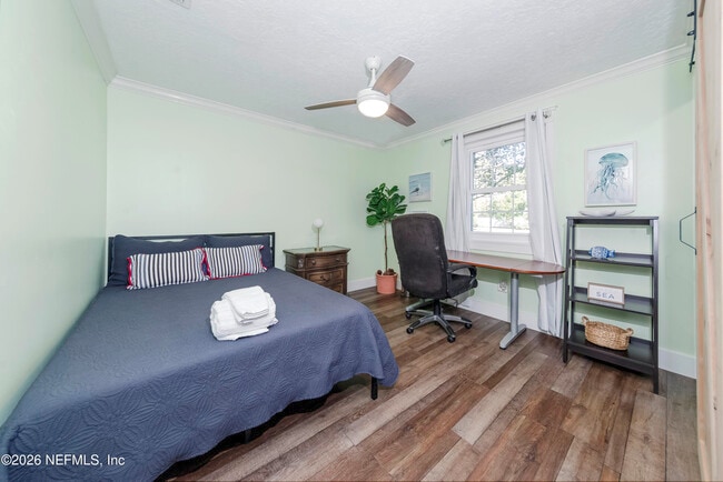 Building Photo - 506 Cali Dr