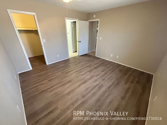 Building Photo - 13267 N 51st Dr